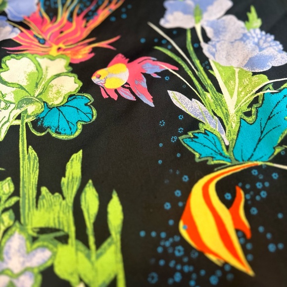 Psychedelic Coral Reef MuMu - Picture 5 of 12